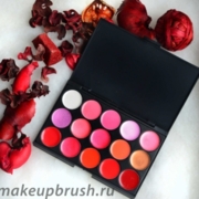 Палетка помад